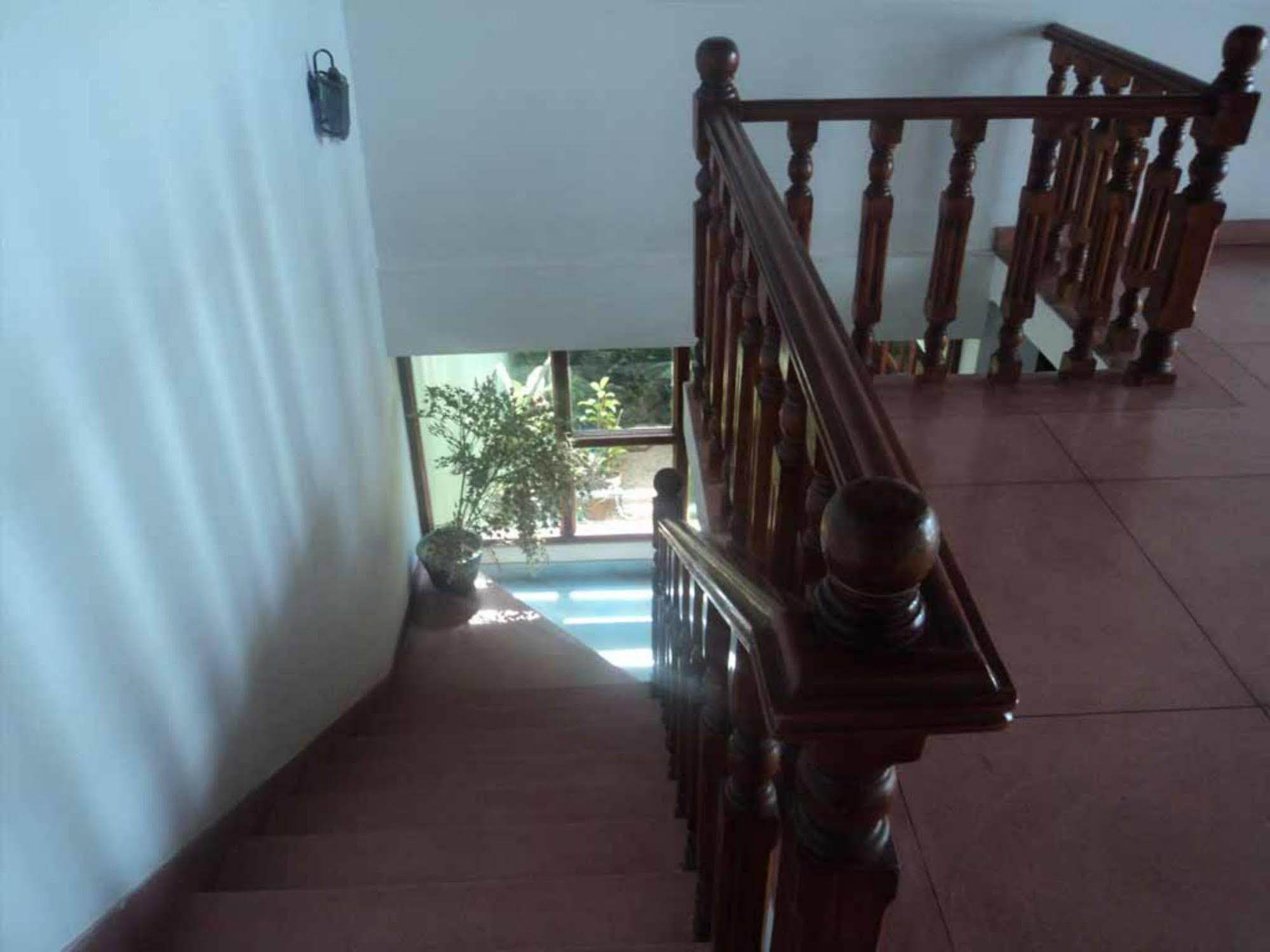 Alcam Holiday Home Канди Экстерьер фото